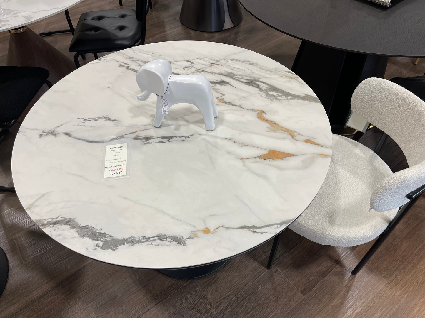 SMALL ROUND DINING TABLE - W468310